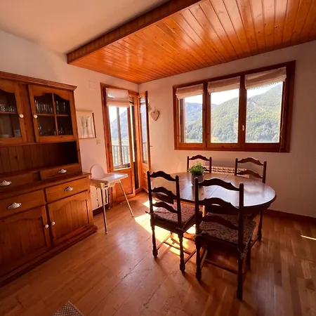 Fresno Al, Amplio, Familiar アパート *