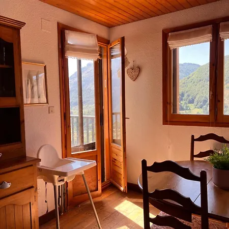 Fresno Al, Amplio, Familiar