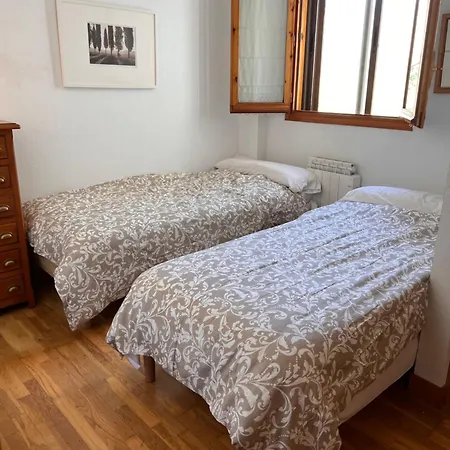 Apartment Fresno Al Lado Del Reloj Amplio Fa